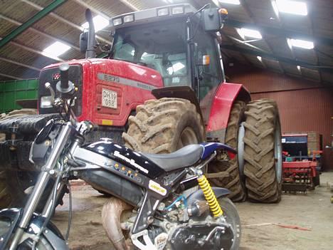 Suzuki Street Magic > Solgt... - Kunne ikke la´ være nu hvor den holdte lige ved siden af.. billede 3