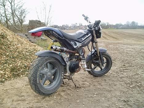 Suzuki Street Magic > Solgt... billede 5