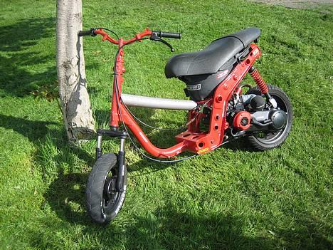 Piaggio "zip" team kirkeby  billede 1