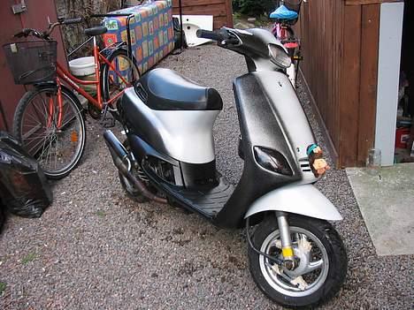 Piaggio zip byttet til jog billede 1