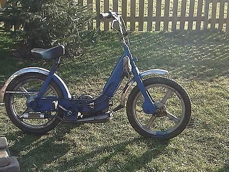 Vespa CiAo PrOjEkT    solgt. billede 3