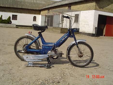 Puch Maxi [ Solgt ] - Fra siden. Sideskjoldene ligger ved siden af, de skal bare lige sættes på.. billede 1