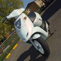 Aprilia Sonic (SOLGT)