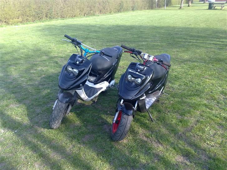 PGO Hot 50 **SOLGT** billede 2