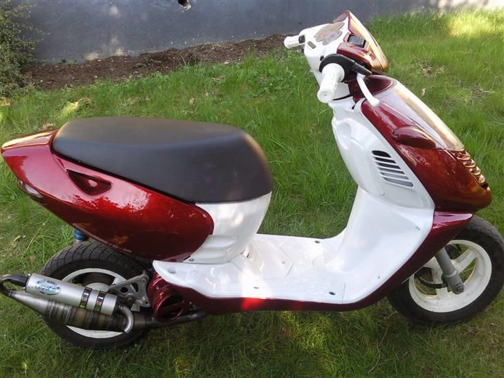 Aprilia Sonic - Efter renovering - 90 % færdig samlet, som den står nu :) billede 1