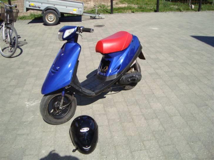 Yamaha jog SOLGT billede 3