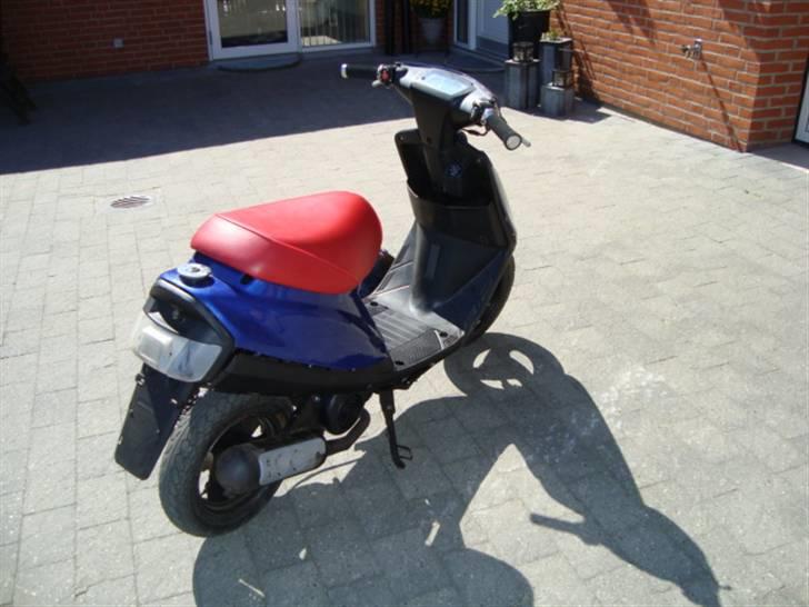 Yamaha jog SOLGT billede 6