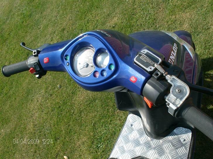 Yamaha Jog RR solgt billede 4