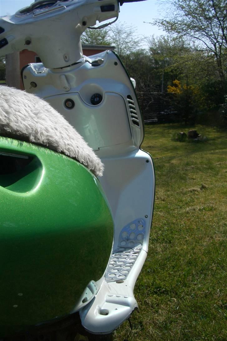 Aprilia sonrox  - 75 % Færdig billede 3