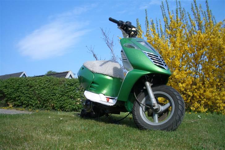 Aprilia sonrox  - 75 % Færdig billede 5