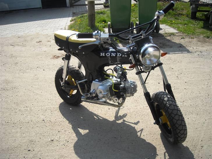 Honda  DAX - forfra billede 17