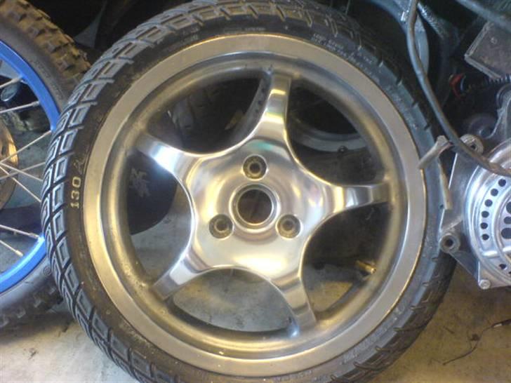 Aprilia sonrox  - 75 % Færdig billede 9