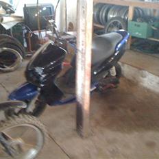 Yamaha Jog RR Pata Negra Solgt