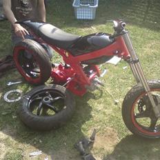 Suzuki street magic Solgt