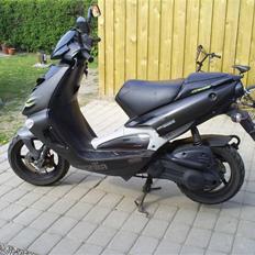 Aprilia SR50 DITECH (SOLGT)