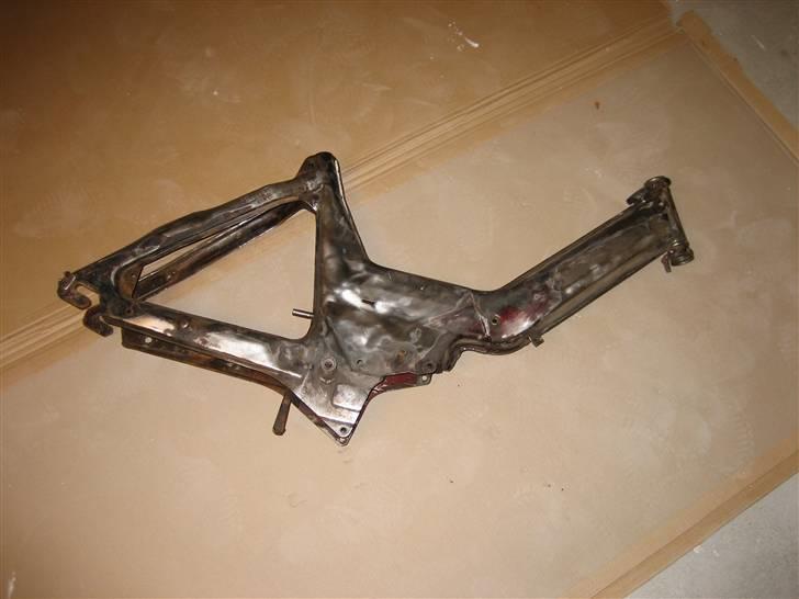 Puch Maxi k (projekt) - Her er det stel jeg vil bruge. Skal lige have slebet det færdigt billede 1