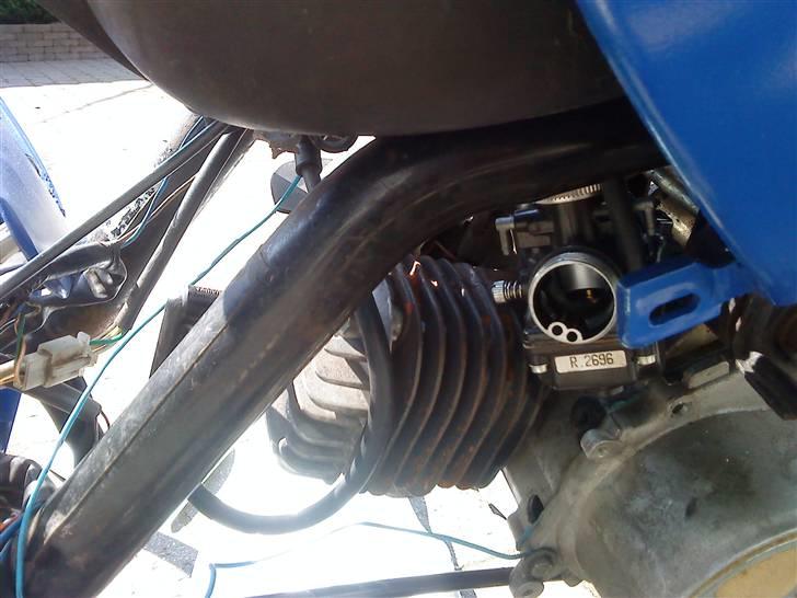 Aprilia Sonic. Byttet til Derbi. - Skal du ha´ noget for pengene, så læg dig ned i svingene!  billede 3