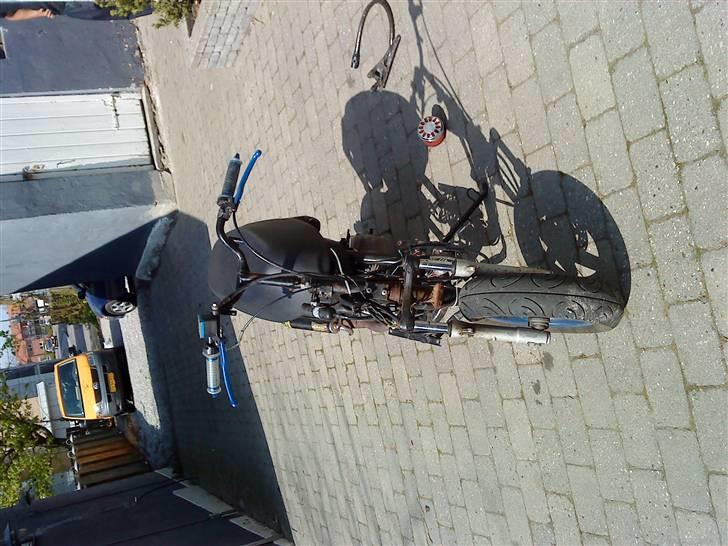 Aprilia Sonic. Byttet til Derbi. - Skal du ha´ noget for pengene, så læg dig ned i svingene!  billede 10