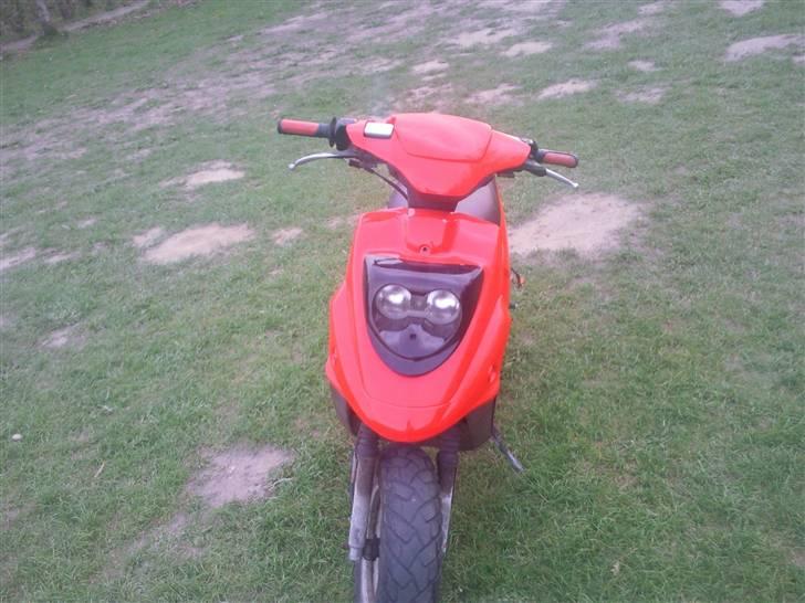 PGO hot 50 nakked ;( billede 2