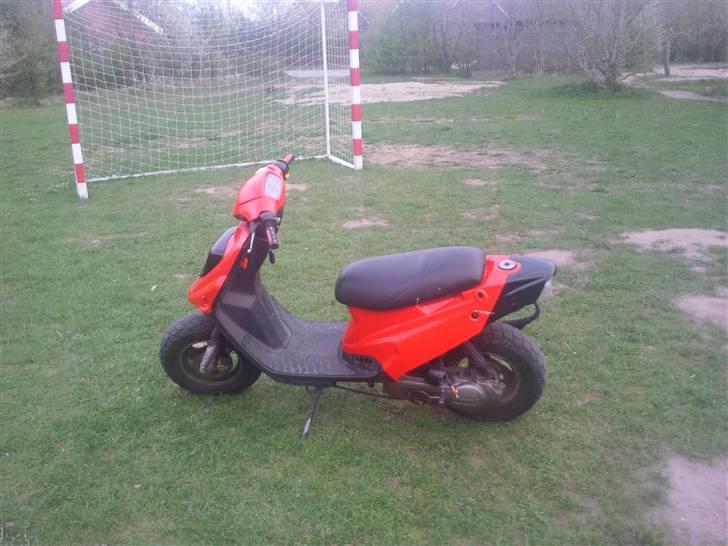 PGO hot 50 nakked ;( billede 3