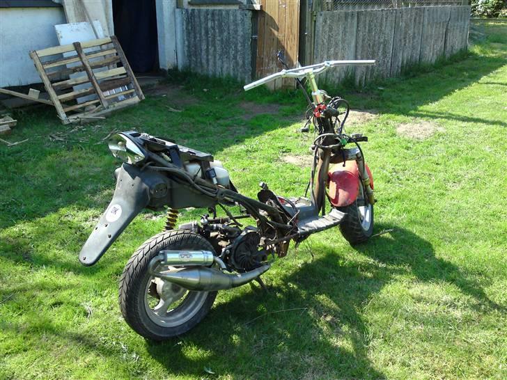 Suzuki Katana *byttet* - Som den står lige nu, alle skjolde er af den og klar til spartel og maling snart.. :) billede 16