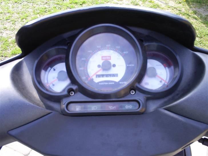 Aprilia SR50 DITECH (SOLGT) billede 11