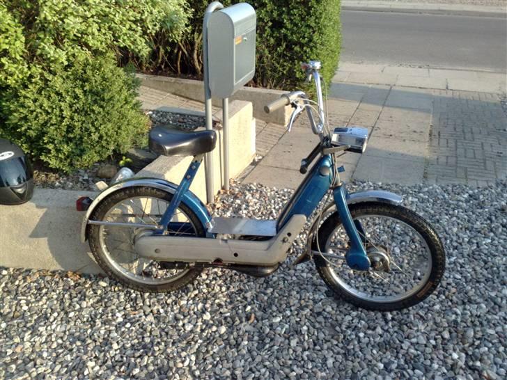 Vespa SOLGT billede 2