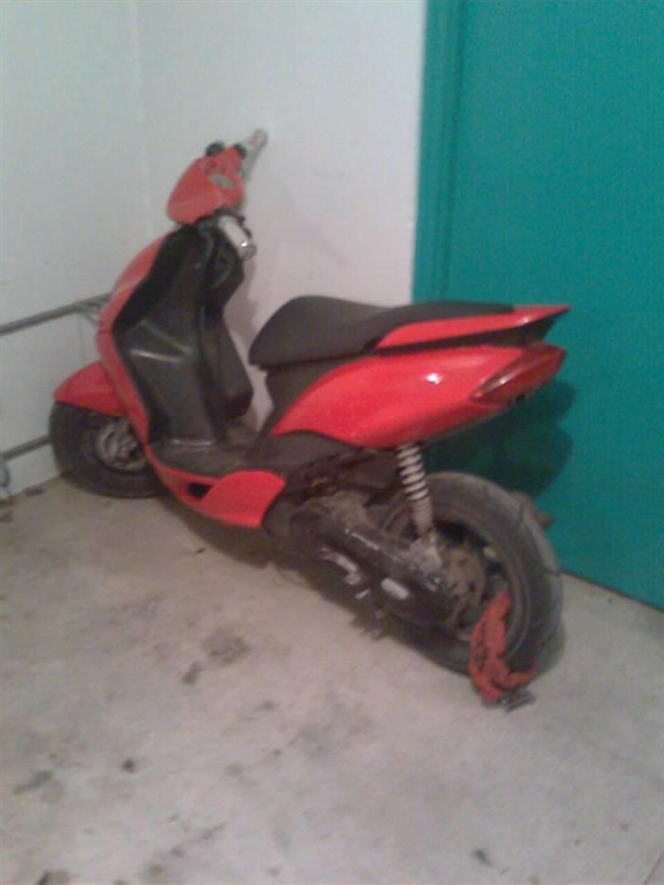 Yamaha Jog R SOLGT 8000 kr billede 8