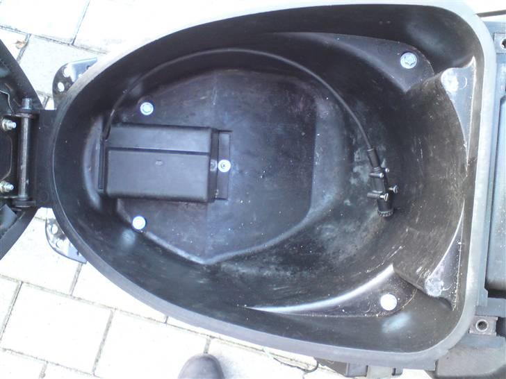 Yamaha Jog R (efter) BYTTET billede 7