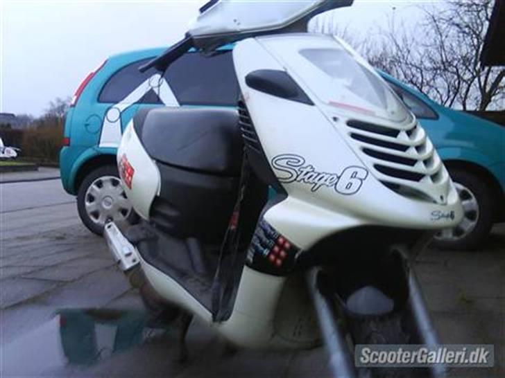 Aprilia sonic LC billede 8