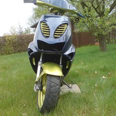 Aprilia sr lcdd marcipanfræsseren solgt 