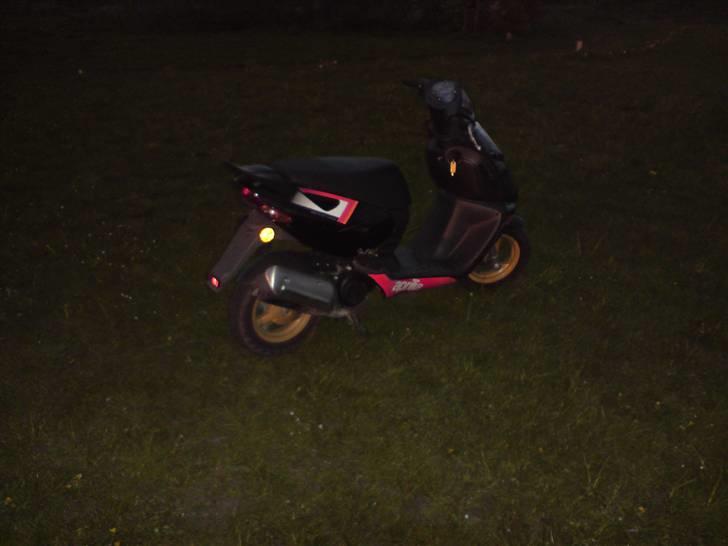Aprilia sonic SOLGT billede 3