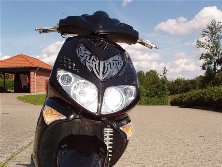 Peugeot Speedfight 2 > SOLGT < billede 2