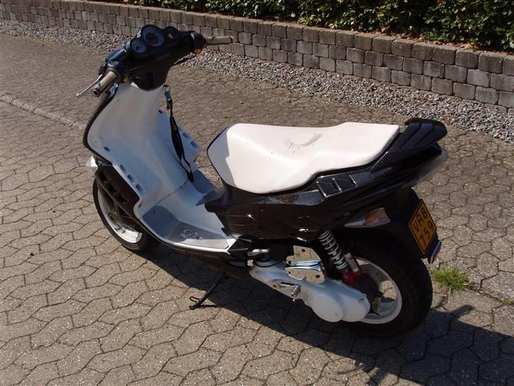 Peugeot Speedfight 2 > SOLGT < billede 3