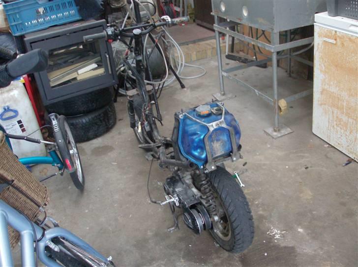 Yamaha jog space FØR! - og nu er vi i gang med den :D billede 8