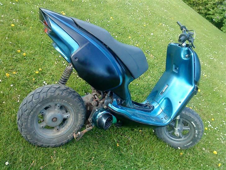 Aprilia rally byttet billede 5