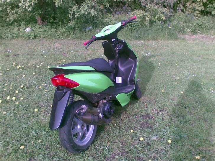 Yamaha jog r billede 3