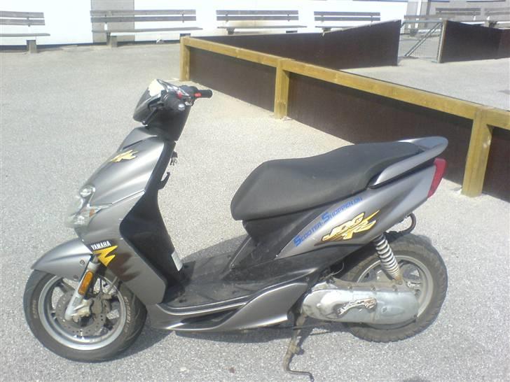 Yamaha jog R billede 2