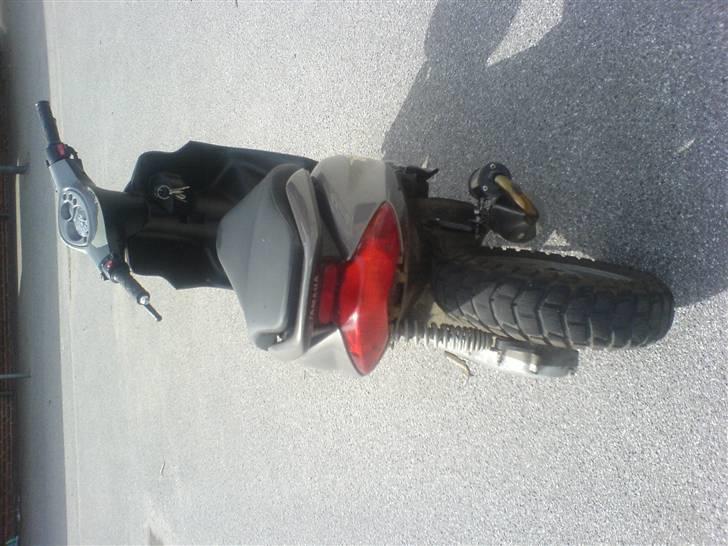 Yamaha jog R billede 6