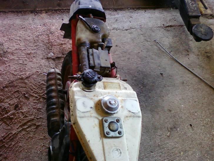 Yamaha Passola SA50"Projekt 80%" - benzintank-olietank-batteri billede 12