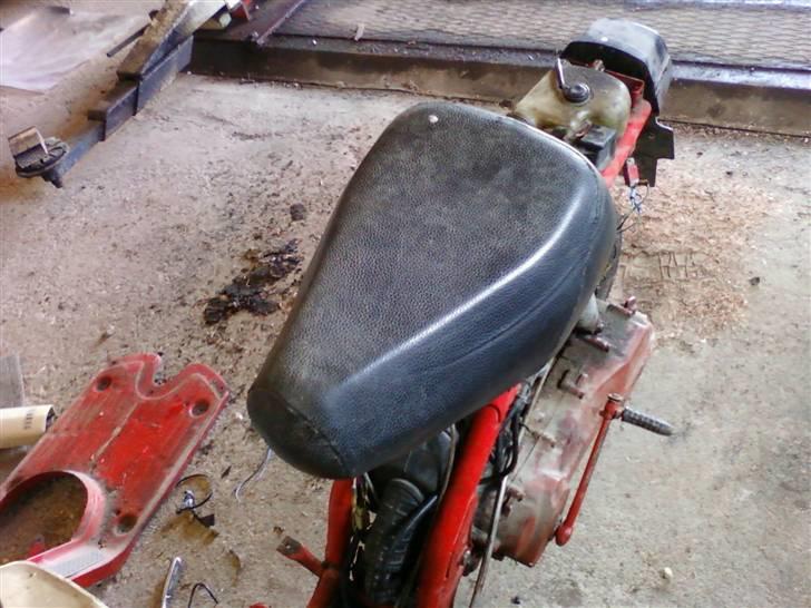 Yamaha Passola SA50"Projekt 80%" - håndsyget sæde for 9 år siden... billede 14