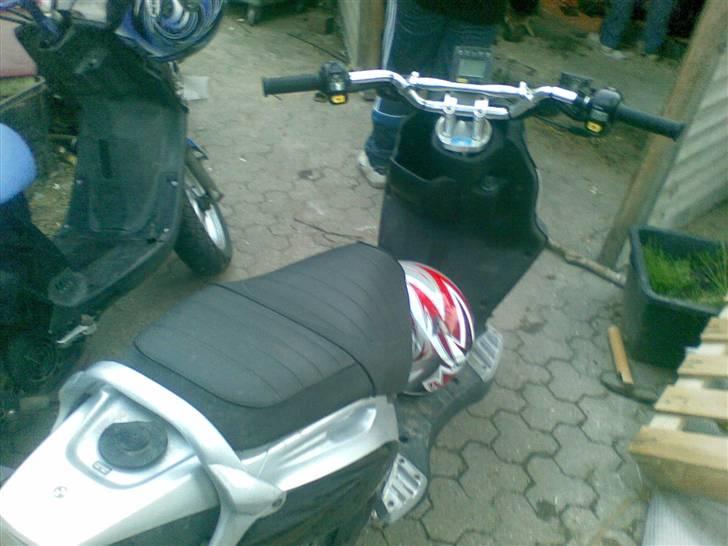 PGO pmx naked byttet billede 3