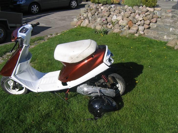 Yamaha jog ( solgt) billede 2