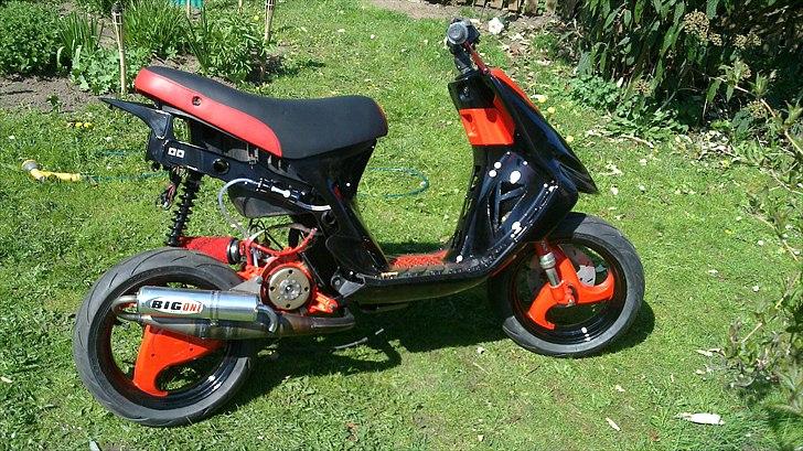 Gilera stalker skal a med den - ny malet billede 1