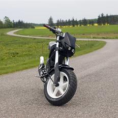 Suzuki Street Magic (SOLGT)