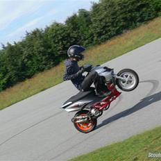 Yamaha jog rr 23,97hk solgt