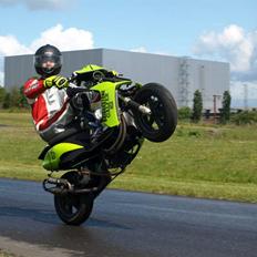 Yamaha jog rr 23,97hk solgt