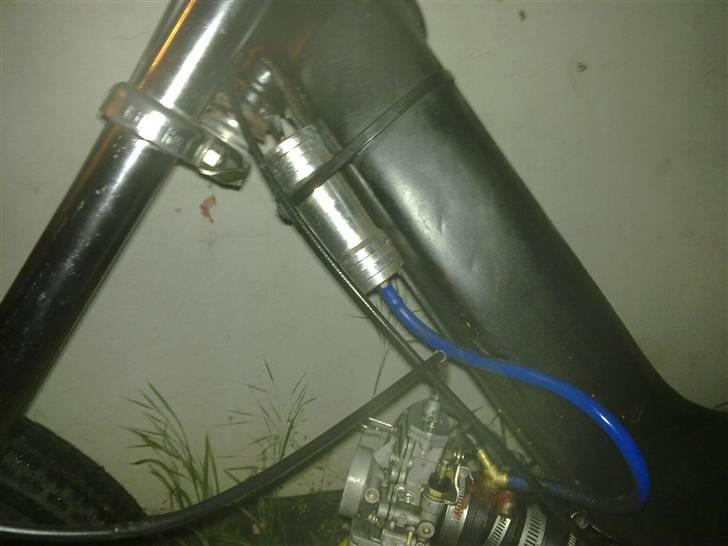 Puch maxi (stjålet) - puch´en der jeg lige har fået den hjem :) den er pisse niice hehe billede 9