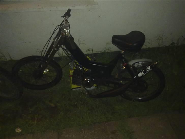 Puch maxi (stjålet) - puch´en der jeg lige har fået den hjem :) den er pisse niice hehe billede 11