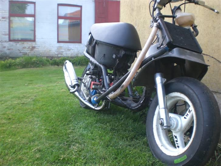 Aprilia Sonic Red top  billede 2